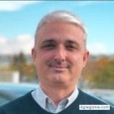 Busco pareja. Un poco de todo.