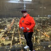 Trabajador. Busco chatear. Algo serio.