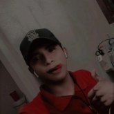 Que le guste lo atrevido. Ser alegre y