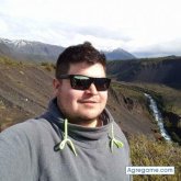 Heinzestev chico soltero en Los ángeles