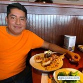 Busco ligar. Mujeres. Una persona