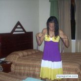 MAESTRA. Busco hacer amistades. Alguien