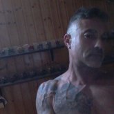 Jefe. Busco conocer gente. A una tia