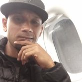 Busco pareja. Mujeres solteras para