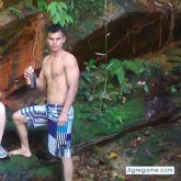 Docente. Busco hacer amistades.