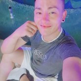 Trabajo. Busco pareja. Busco una chica,