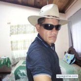 Agustinsuma chico divorciado en Ambato