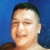 Busco chatear. Mujeres. Sincero y