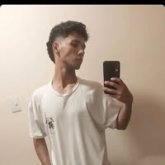 Una mujer cariñosa y simpática. Buenas