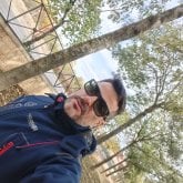 Amitas y lo que surja. Soltero delgado y