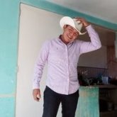 Trabajador y estudiante. Busco pareja.