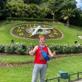 Estudiante. Busco ligar. Algo sin