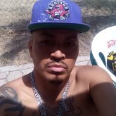 Busco hacer amistades. Amistades.