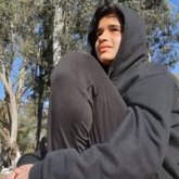 Estudio, deporte. Busco pareja. Chicas.