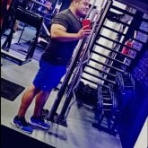 Mujer mayor madura robusta. Soltero