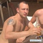 Busco conocer gente.