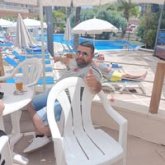 Chica autentica y enrollada. Tio legal