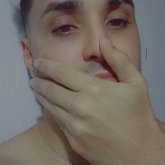 Busco chatear. Chicas. Una persona