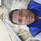 Encuentra Hombres solteros en Bermuda, Bermudeños solteros
