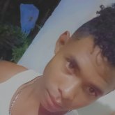 Busco a la chica de mi vida. Soltero.