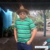 Busco pareja. Mujeres. Serio y un poco