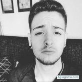 Busco conocer gente.