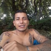 Mujer hermosa muy rresponsable k firme.