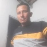 Busco pareja. Mujeres. Cariñoso. La