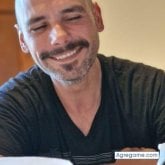 Busco conocer gente.