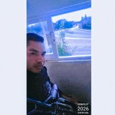 Operador. Chaparrita flakitas. Guapo