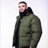 Es +3467348932 34565.