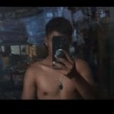 Soy persona tranquila y alegre.