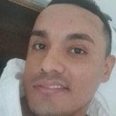 Mujeres interesantes que agreguen valor.