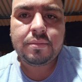 A alguien y ser feliz. Una persona