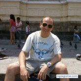 inakix chico soltero en Azángaro