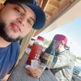 No!. Solo quiero conocer. Soltero sin