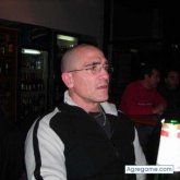 Eiksel chico soltero en Lanús