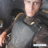 Me defino: Medio atrativo divertido alegre feliz y vuena
