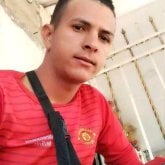 Personalidad humilde. Soltero más de 1