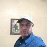 Fábrica. Busco ligar. Una mujer de 45