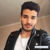 Busco ligar. Alguien atlético. Leer y