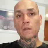 Recepcionista. Busco mujer para aventura