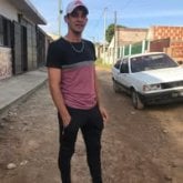 Soltero busco una pareja. 3454134883