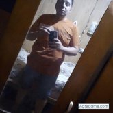 Busco conocer gente. Gente nueva. Atento