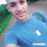 aguarda chico soltero en Moa