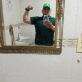 Trabajo. Busco conocer gente. Varios