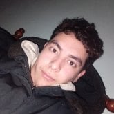 Charlar y conocer gente. Carismático,