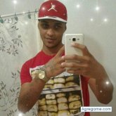 almiikeyguzman chico soltero en Red Bank