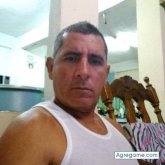 Renialbear chico soltero en Harrisburg