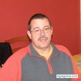 barrioso chico soltero en Badalona